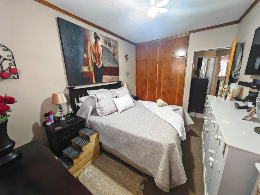 2 Bedroom Property for Sale in Pellissier Free State